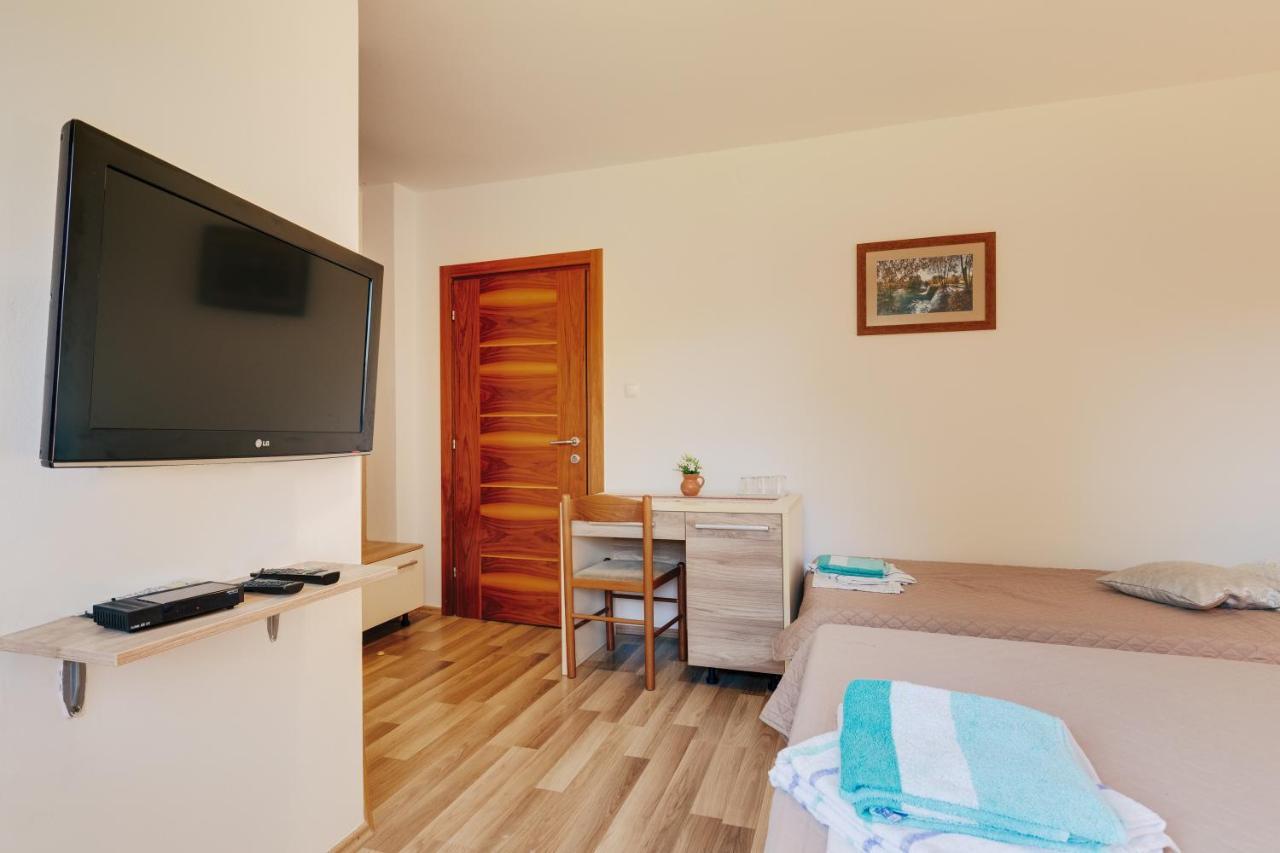 Apartments Lucija Slunj Exterior photo